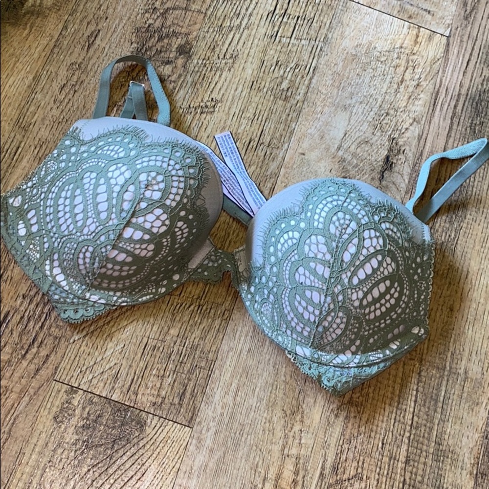 Victoria Secret Push Up Bra